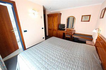 Du Glacier Hotel 3*